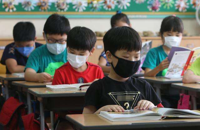 學校教室宿舍空氣消毒凈化器案例